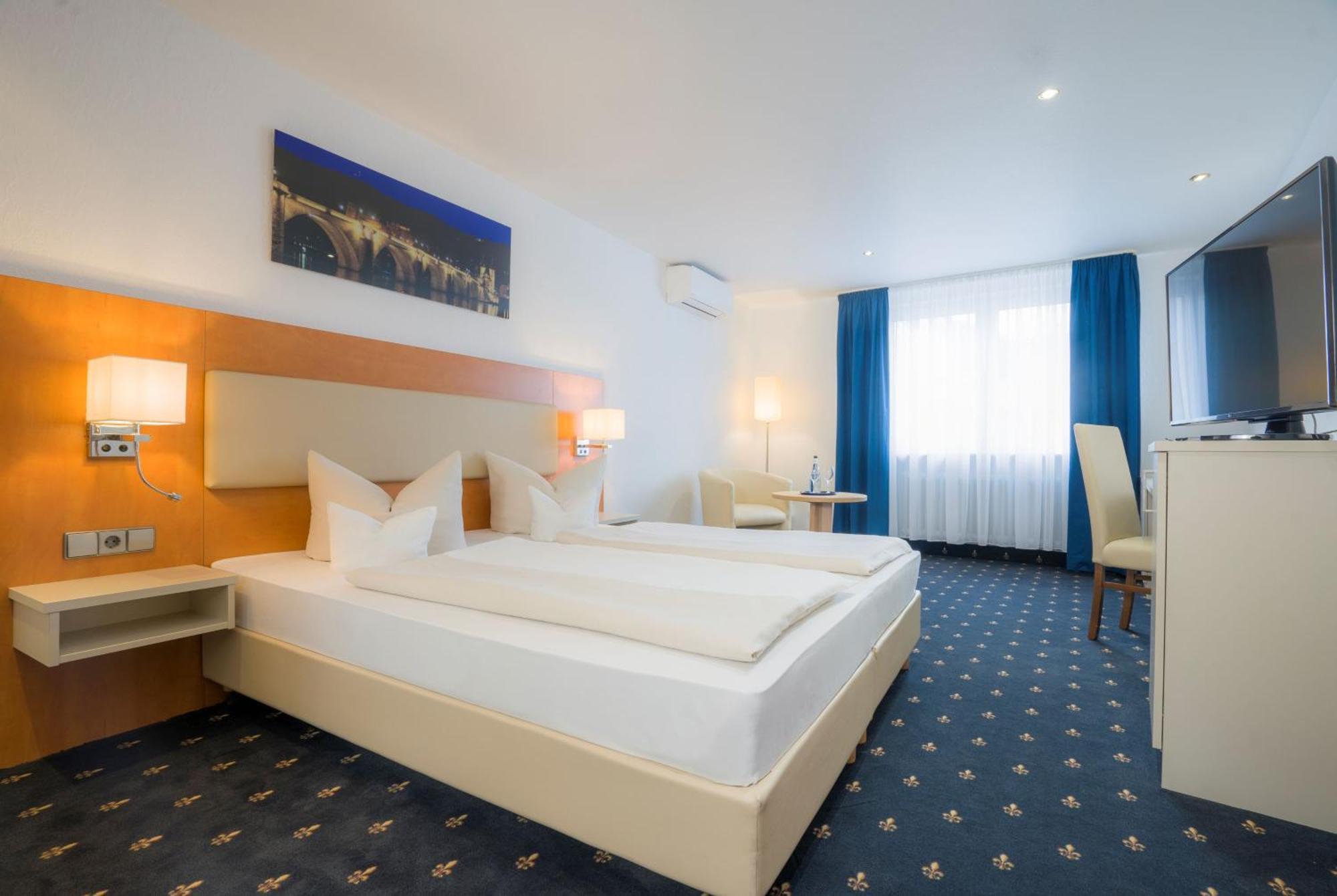 Hotel Goldene Rose Heidelberg Esterno foto