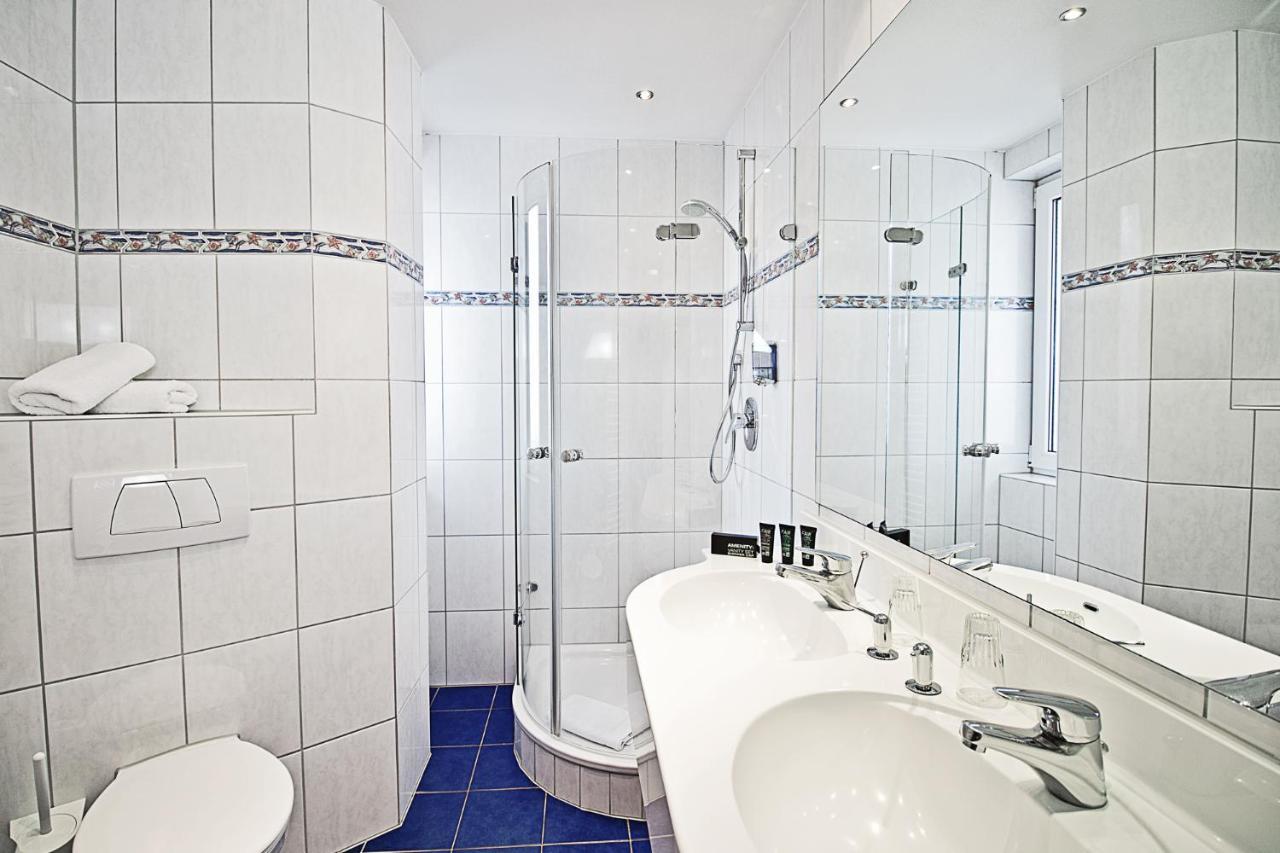 Hotel Goldene Rose Heidelberg Esterno foto